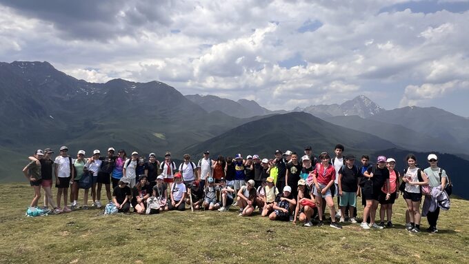Après le pique-nique, photo de groupe au sommet.